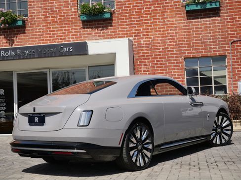 Used 2024 Rolls-Royce Spectre w/ Leather Finishing Pack AWD/4WD image 2