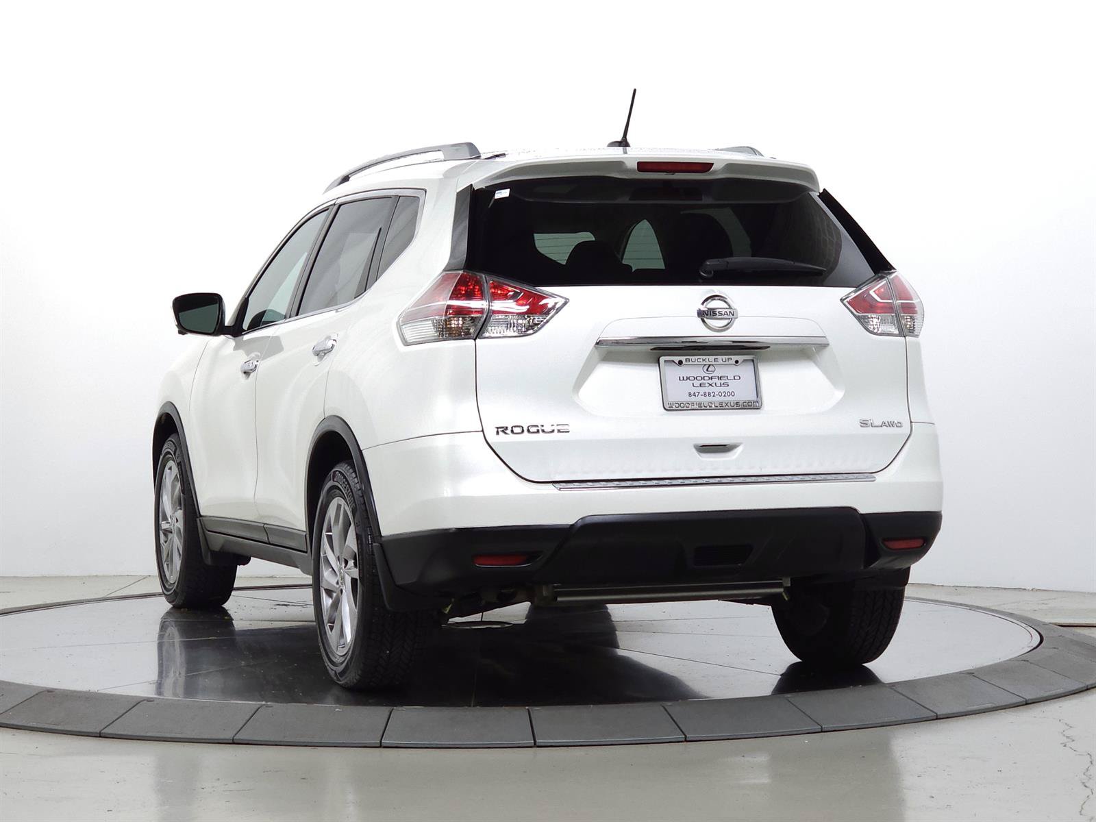 Used 2015 Nissan Rogue SL w/ SL Premium Package AWD/4WD image 5