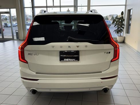 Used 2018 Volvo XC90 T5 Momentum w/ Convenience Package image 58