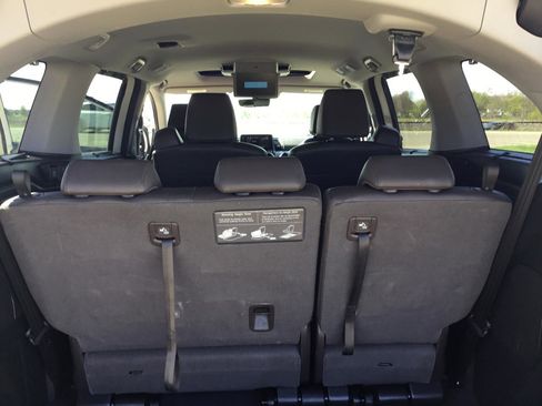 Used 2018 Honda Odyssey Touring image 24