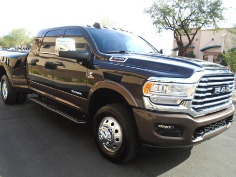 Used 2024 RAM 3500 Limited w/ Safety Group image 14