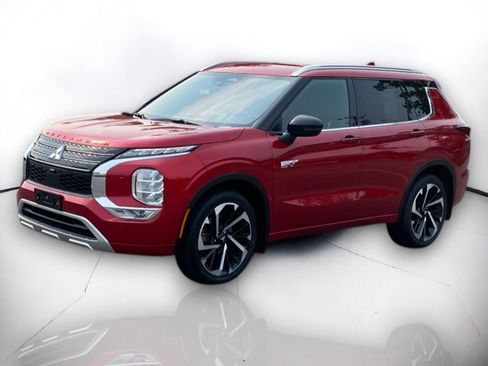 Used 2023 Mitsubishi Outlander SEL image 2