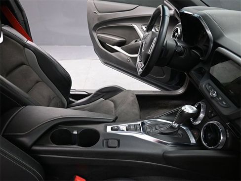 Used 2023 Chevrolet Camaro SS image 24