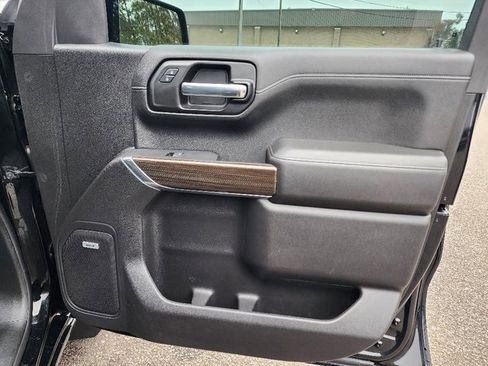 Used 2021 Chevrolet Silverado 1500 LT Trail Boss w/ Convenience Package II image 10