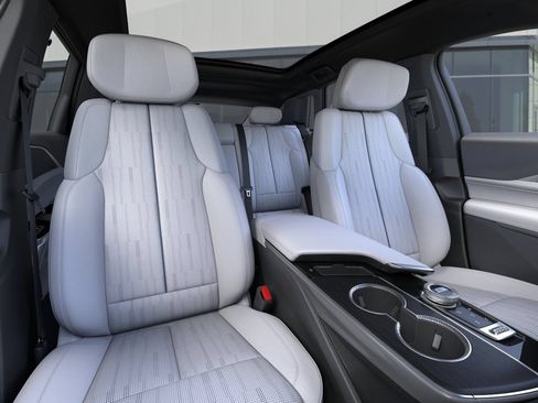 Used 2026 Cadillac Lyriq Luxury w/ LPO, Floor Liner Package RWD image 17