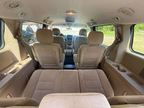 Used 2015 Dodge Grand Caravan SE w/ Quick Order Package 29E SE FWD image 13