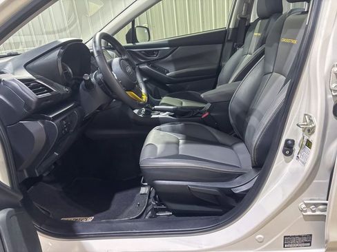 Used 2022 Subaru Crosstrek 2.5i Sport w/ Moonroof Package image 15