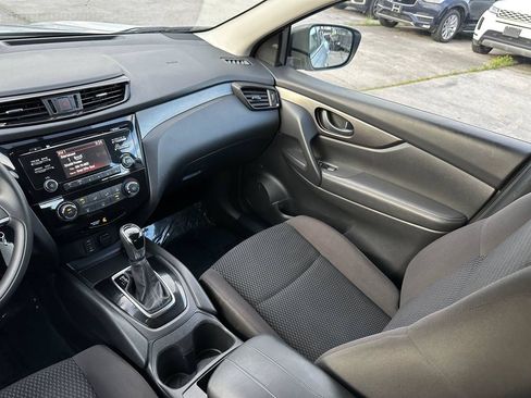 Used 2018 Nissan Rogue Sport S FWD image 39