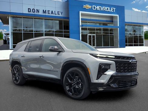 New 2026 Chevrolet Traverse RS w/ LPO, Floor Liner Package AWD/4WD image 1