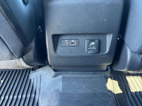 Used 2022 Nissan Frontier PRO-4X AWD/4WD image 12