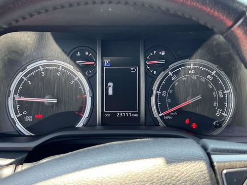 Used 2023 Toyota 4Runner TRD Off-Road Premium w/ Off Road Premium Plus Package AWD/4WD image 28