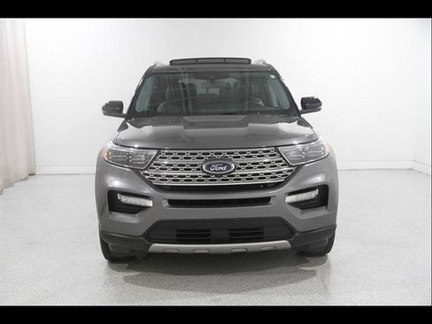 Certified 2023 Ford Explorer Limited w/ Equipment Group 301A AWD/4WD image 2
