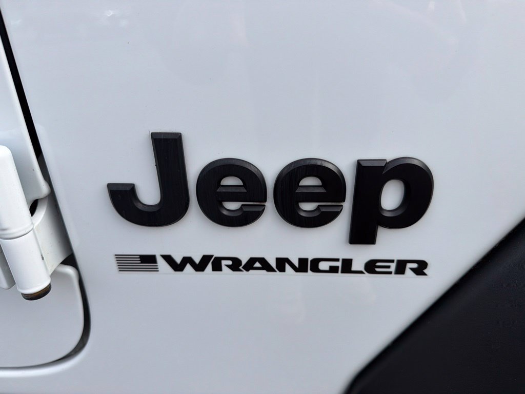 Used 2023 Jeep Wrangler Unlimited Sport AWD/4WD image 8