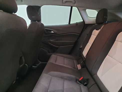 Used 2024 Chevrolet Trax LS w/ LS Convenience Package image 18