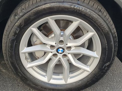 Used 2023 BMW X5 xDrive40i w/ Premium Package image 11