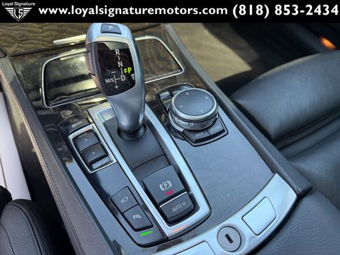Used 2015 BMW 740i RWD image 28