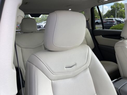 Used 2024 Cadillac XT6 Premium Luxury w/ LPO, Floor Liner Package AWD/4WD image 39