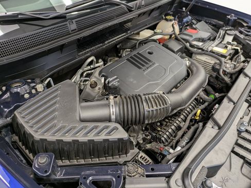 Used 2023 GMC Acadia SLE w/ Driver Convenience Package image 30