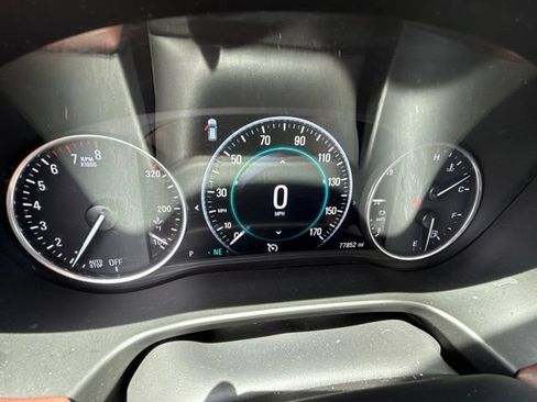 Certified 2019 Buick Enclave Avenir w/ Avenir Technology Package AWD/4WD image 18