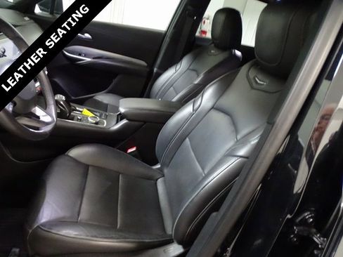 Used 2019 Cadillac XT4 Premium Luxury image 2
