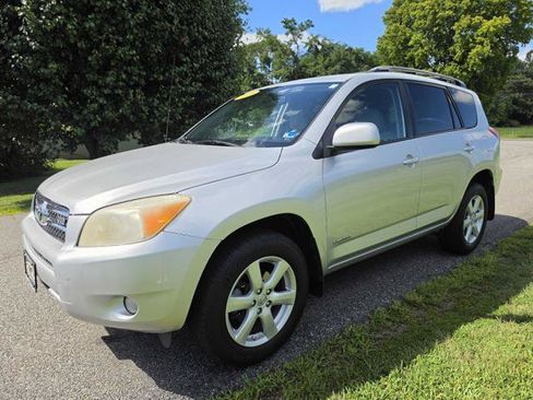 Used 2008 Toyota RAV4 Limited w/ Tow Prep Pkg FWD image 2
