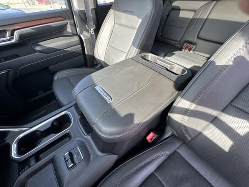 Used 2024 GMC Sierra 2500 Denali w/ Denali Reserve Package AWD/4WD image 49