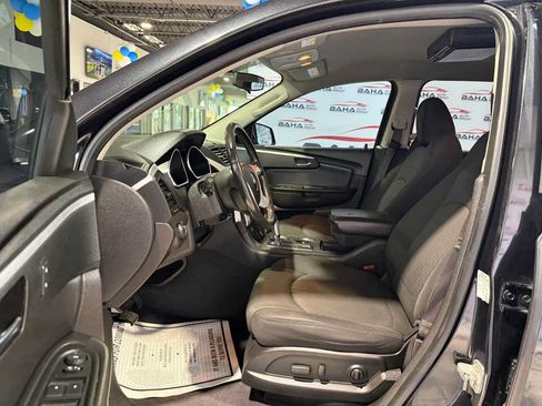 Used 2012 Chevrolet Traverse LT FWD image 26