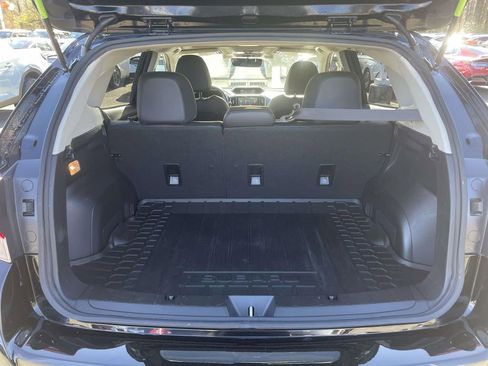 Used 2023 Subaru Crosstrek 2.5i Limited image 9