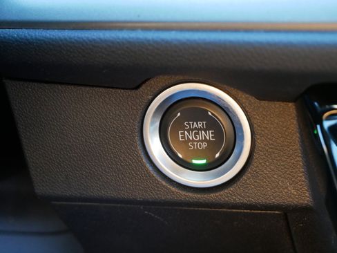 Used 2024 Chevrolet Traverse LT w/ Trailering Package image 22