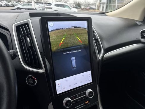 Used 2022 Ford Edge SEL w/ Convenience Package image 15
