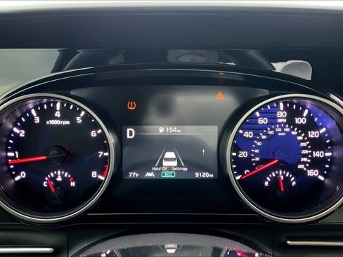 Certified 2024 Kia Carnival EX image 24