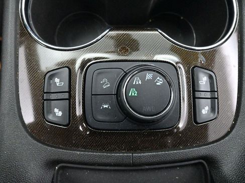 Used 2023 GMC Acadia AT4 AWD/4WD image 28
