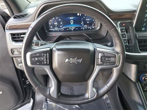 Used 2022 Chevrolet Tahoe Z71 w/ Z71 Off-Road Package image 18