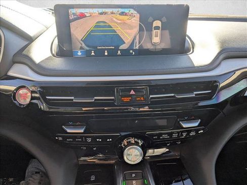 Used 2023 Acura MDX SH-AWD w/ Technology Package image 16