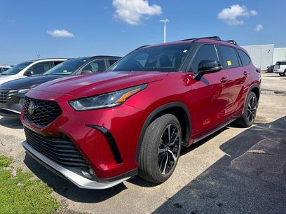 Used 2022 Toyota Highlander XSE