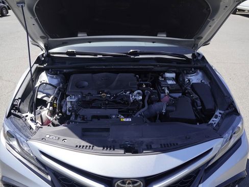 Used 2023 Toyota Camry XSE FWD image 5