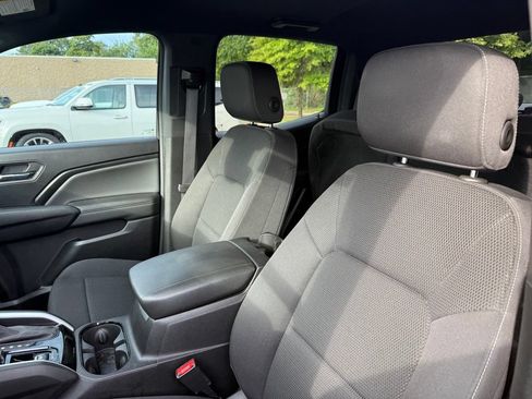 Used 2023 Chevrolet Colorado LT RWD image 11