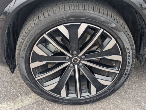 Used 2025 Volvo XC90 B6 Plus image 10
