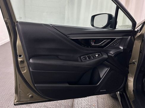 Used 2023 Subaru Outback Limited image 8