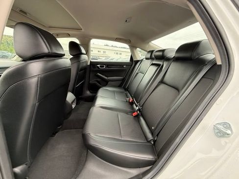 Used 2022 Honda Civic Touring image 12