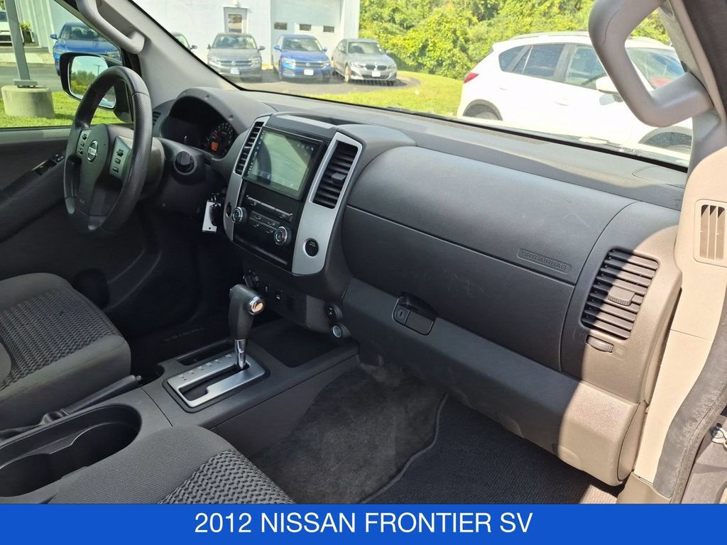 Used 2012 Nissan Frontier SV w/ SV Premium Utility Pkg AWD/4WD image 30