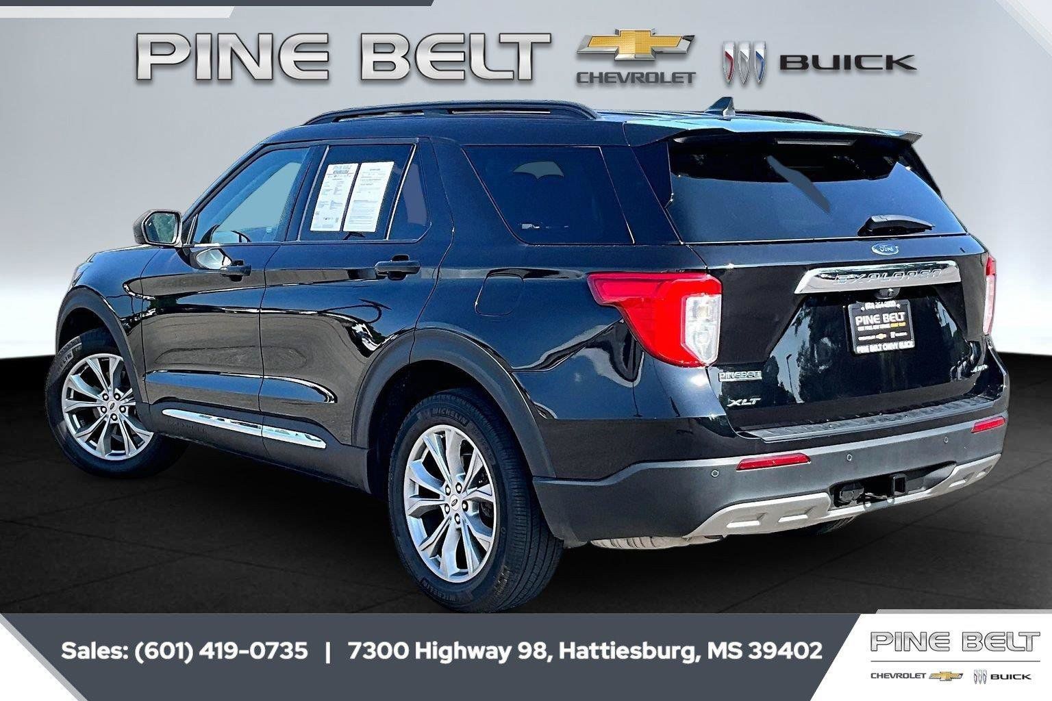 Used 2023 Ford Explorer XLT w/ Equipment Group 202A AWD/4WD image 2