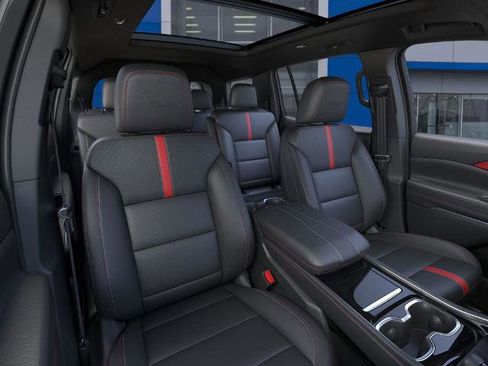 New 2026 Chevrolet Traverse RS w/ LPO, Floor Liner Package image 16