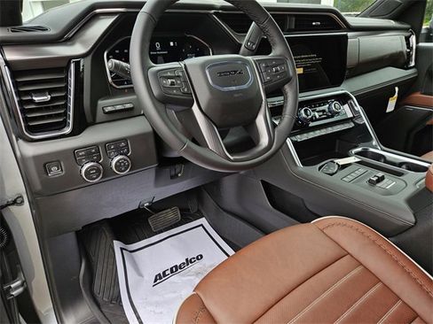 New 2025 GMC Sierra 2500 Denali Ultimate image 17