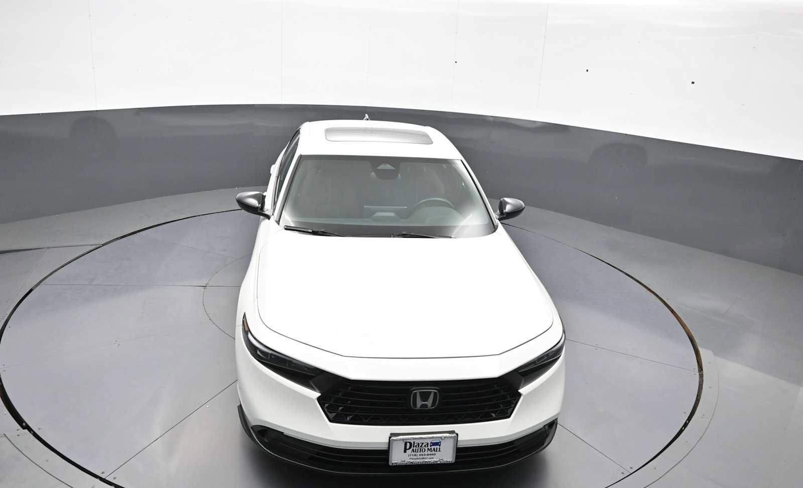 Used 2025 Honda Accord Sport image 32