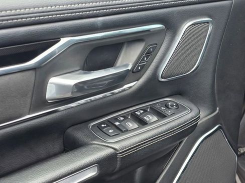 Used 2019 RAM 1500 Laramie image 11