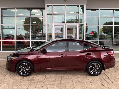 Certified 2025 Nissan Sentra SV w/ All-Weather Package FWD image 4