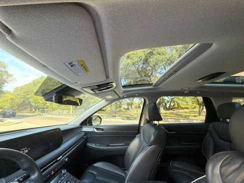 Used 2024 Hyundai Palisade Limited FWD image 10