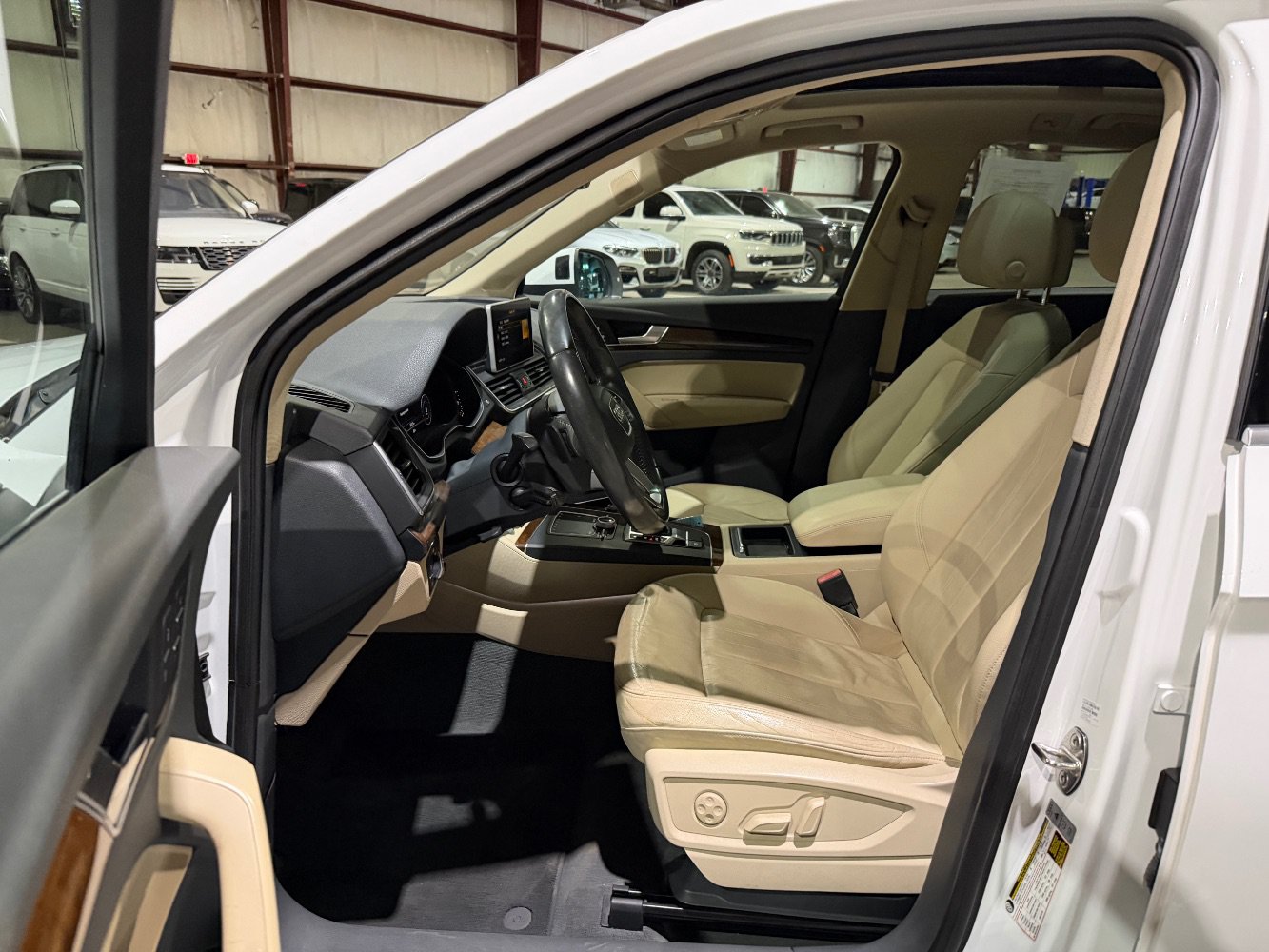 Used 2018 Audi Q5 2.0T Premium Plus w/ Premium Plus Package AWD/4WD image 13