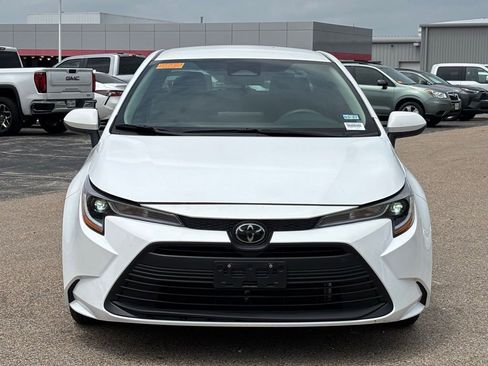Used 2024 Toyota Corolla LE FWD image 3